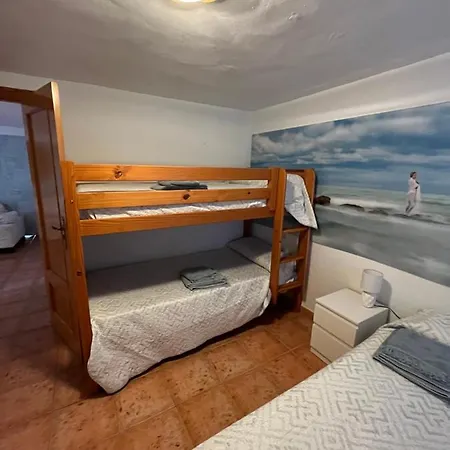 Apartamento Playa Con Piscina Y Terraza Compartida Con Los Propietarios Apartment *